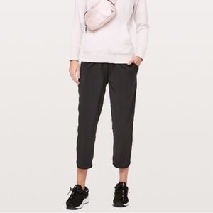 Lululemon Keep It Classic Crop
"23 Black